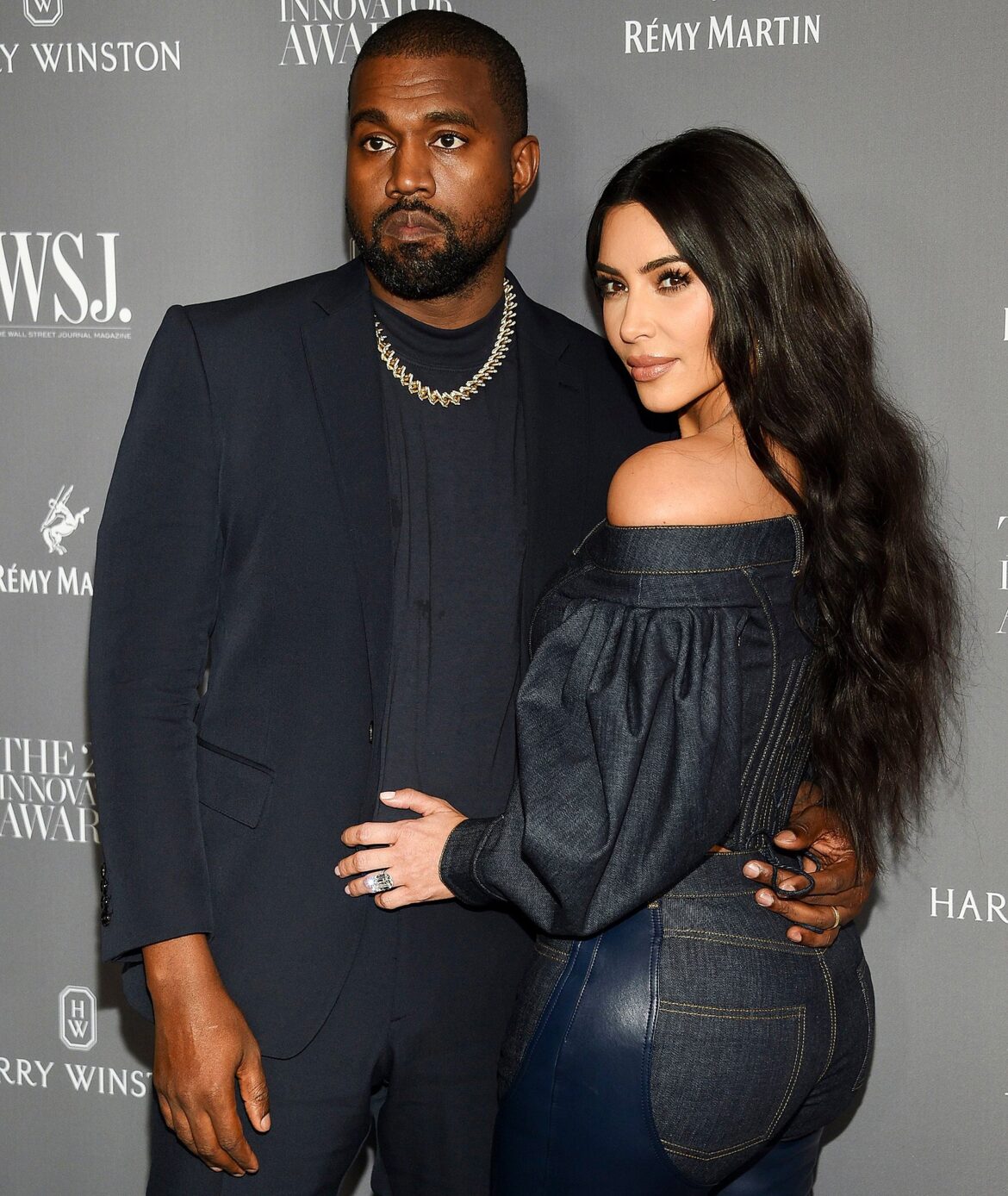 Kim Kardashian Fans React to Steamy Photo of Her Kissing Kanye West-//
