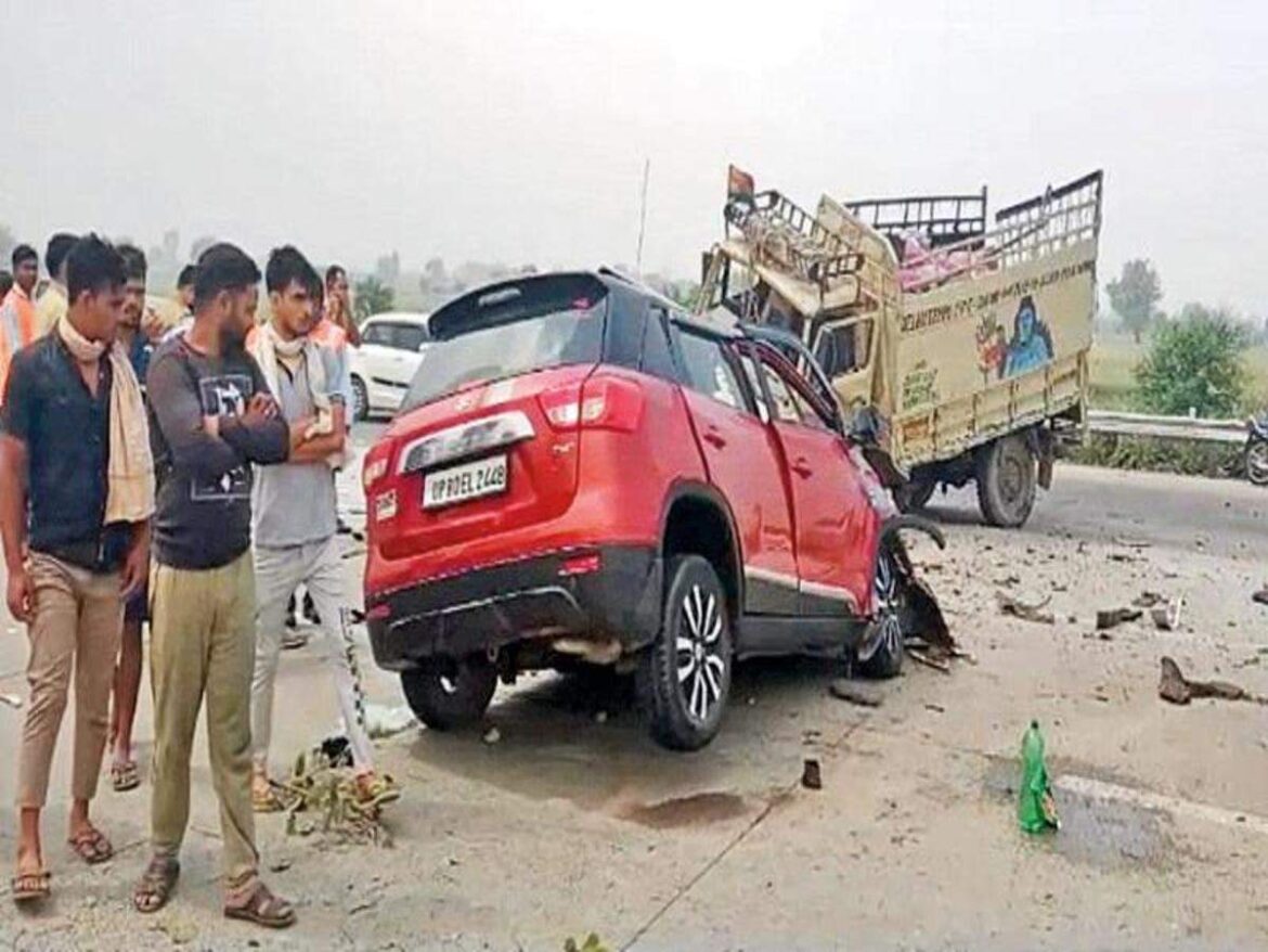 Breaking news: 3 of family killed as car overturns on Lucknow-Agra Expressway