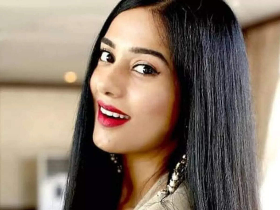 Amrita Rao said he refused the offer to become a hero of Yash Raj, revealing conversations with Aditya Chopra