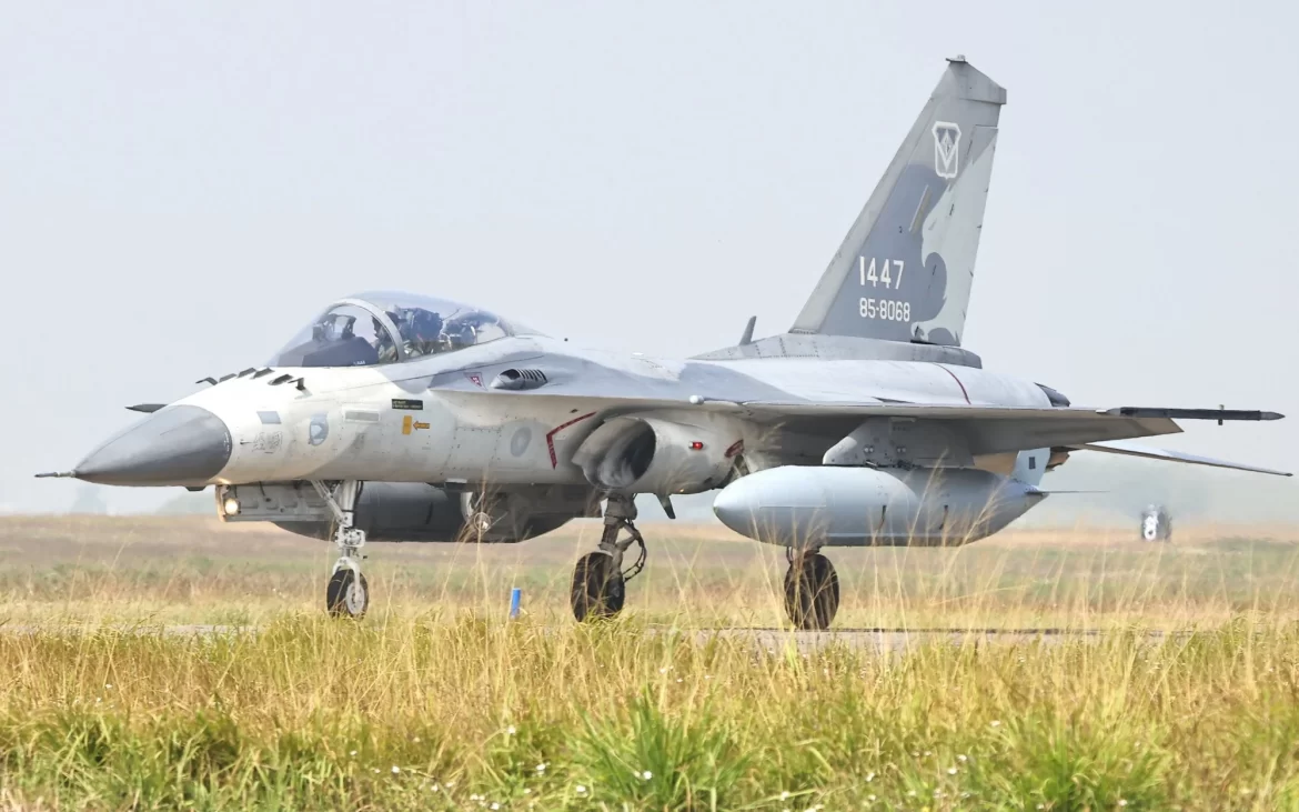 China Enters Taiwan Defence Zone With 30 Jets, Mounts 2nd Largest Incursion