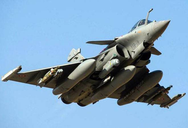 Outflanking Boeing, French Safran Helps Rafale ‘Score A Goal’ Over Super Hornet For Indian Navy, Air Force Deal?