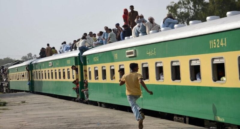 Pakistan railways’ crisis spirals as trains run with 3-day oil reserves: Report